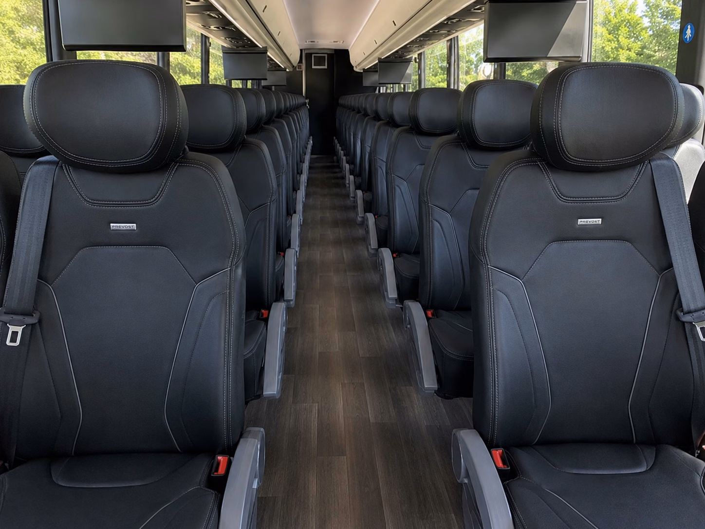 does the day of the week change what a charter bus costs in plantation florida