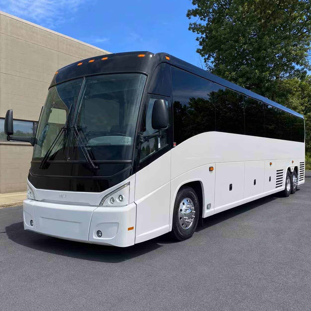 sunday worship shuttles for plantation congregations